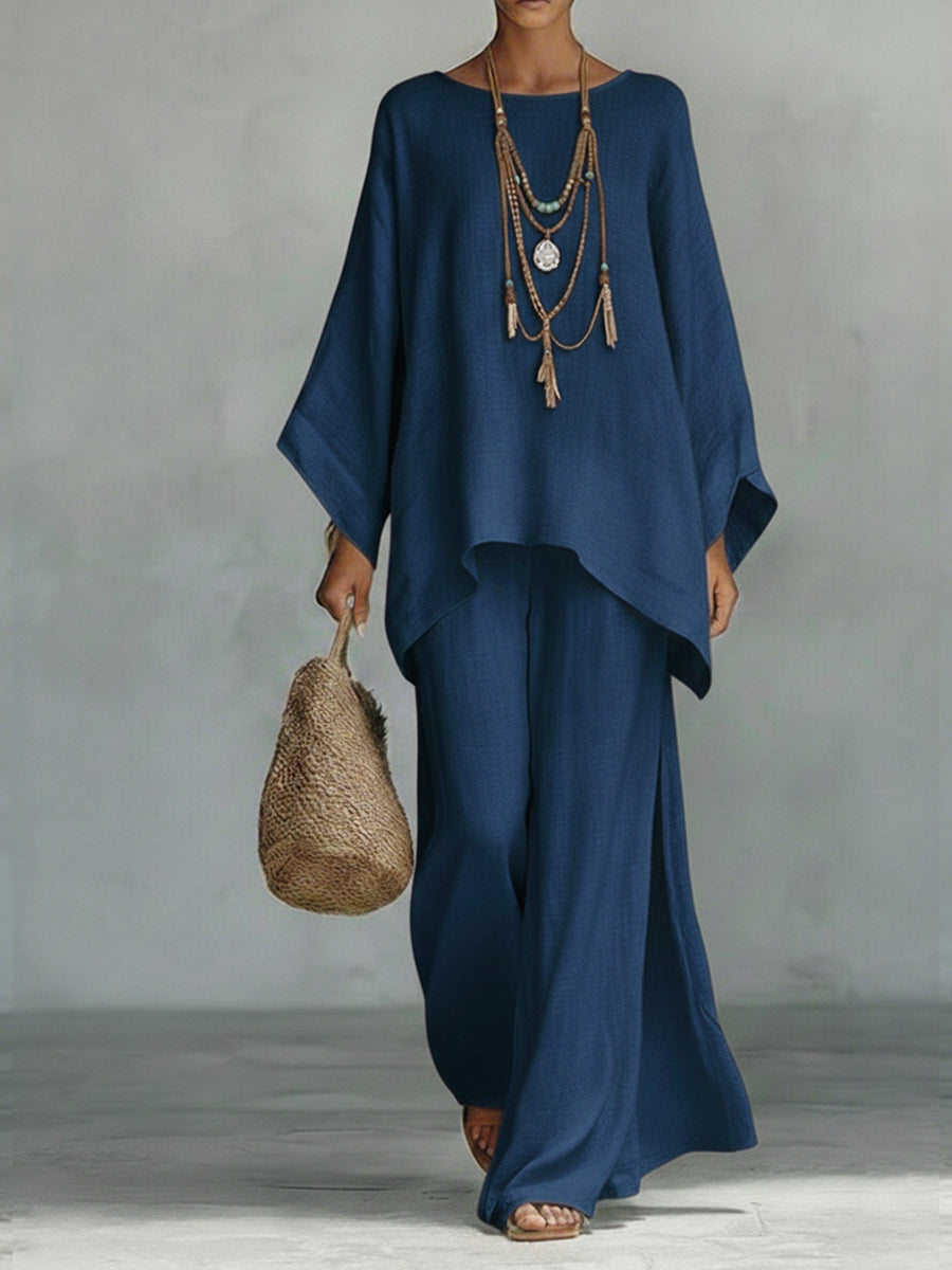 Conjunto de duas peças para mulher, composto por top e calças largas, em linho e algodão, confortável e de corte largo.