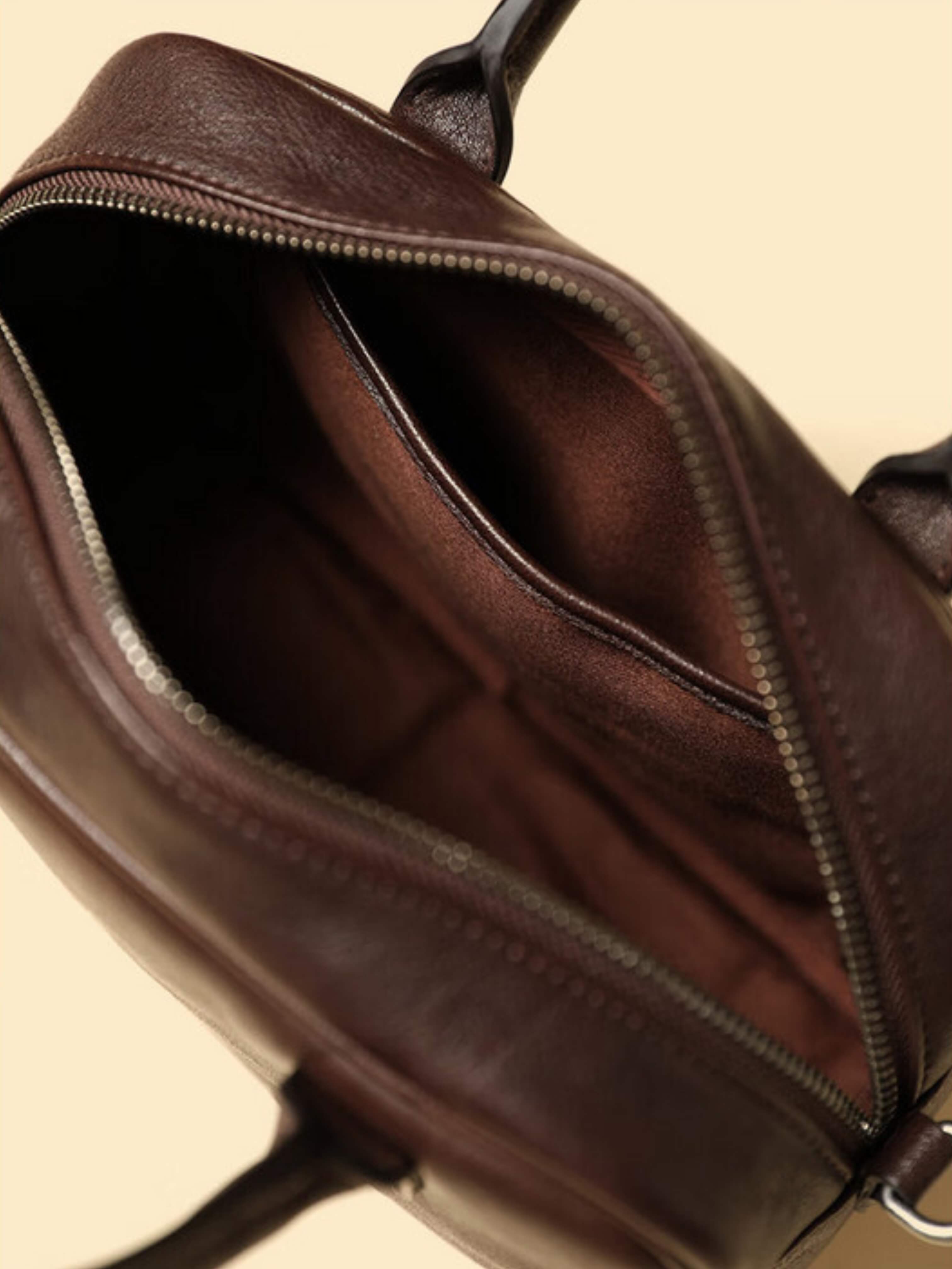 Eliza | Borsa Quadrata con Zip Lucida