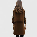Tavessa Gabriela – Abrigo Elegante Elena