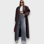 Oslaine – Cappotto in lana maximalista con silhouette maschile