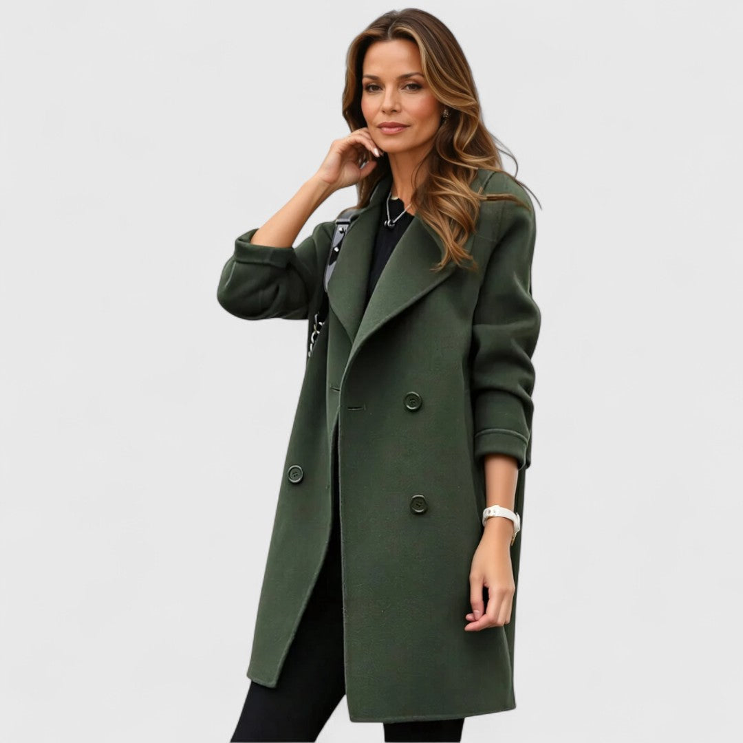 Tavessa Gabriela – Abrigo Elegante Elena