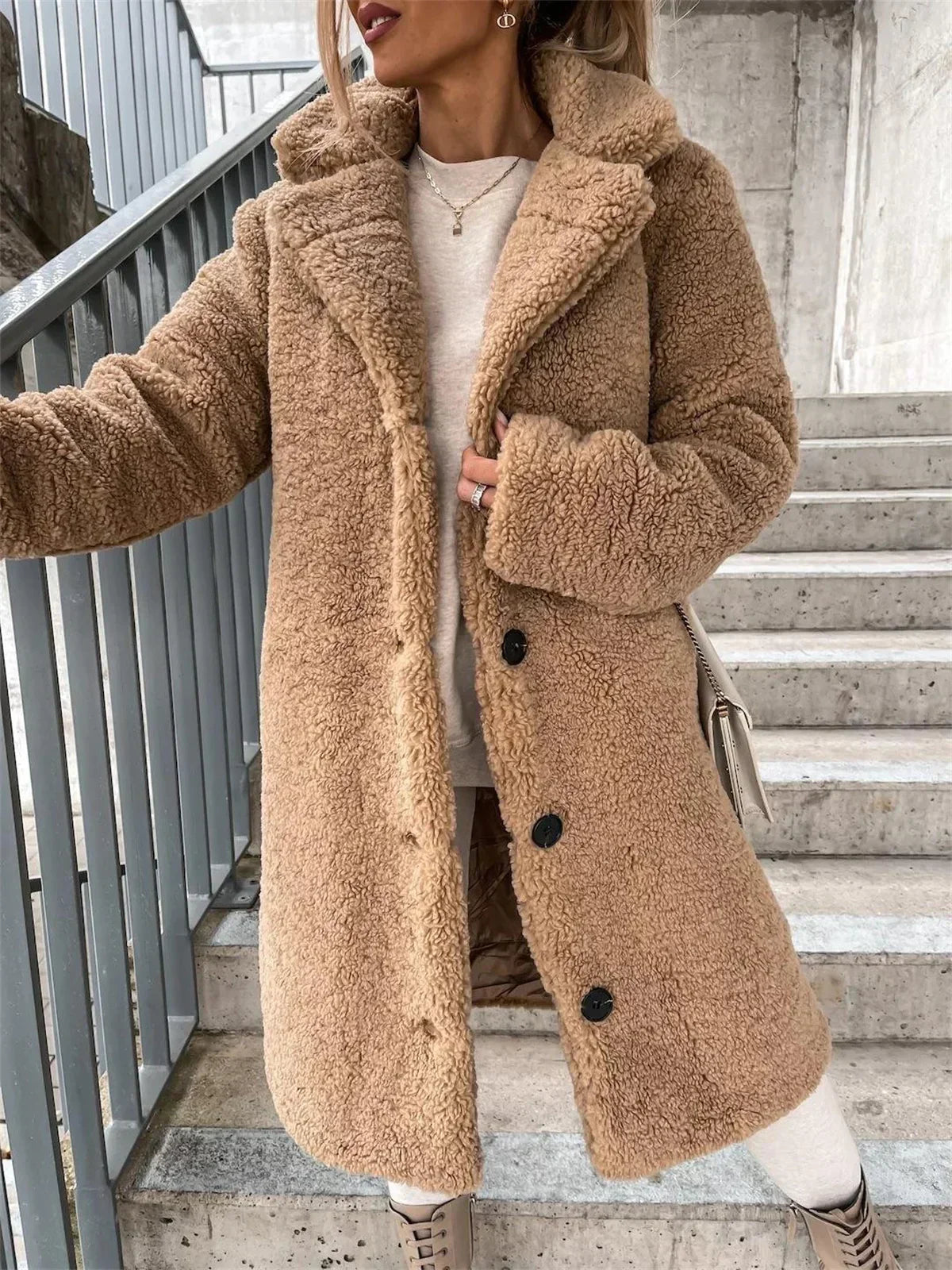 Tavessa Gabriela – Casaco Teddy JESSICA Aconchegante