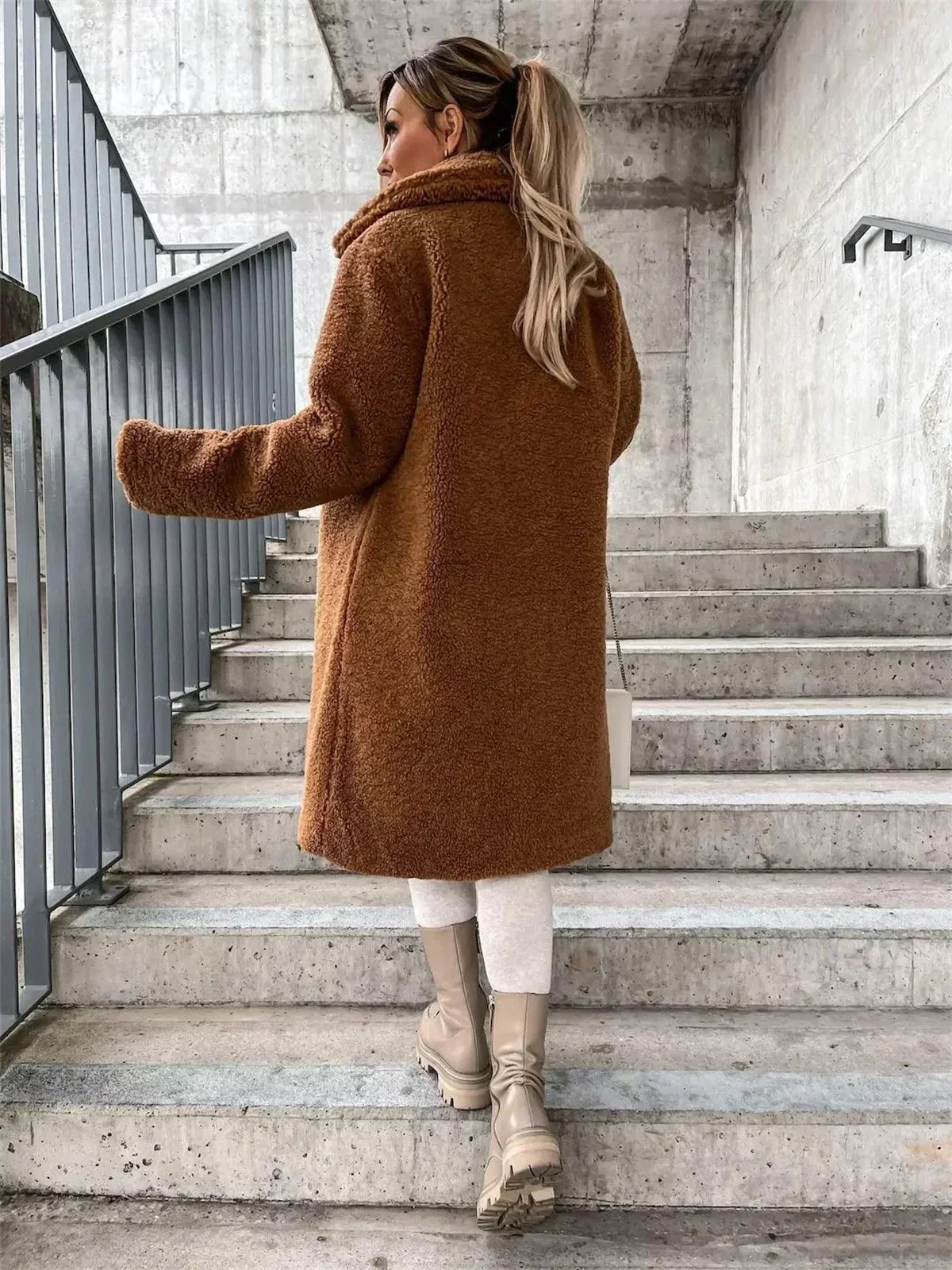 Tavessa Gabriela – Casaco Teddy JESSICA Aconchegante