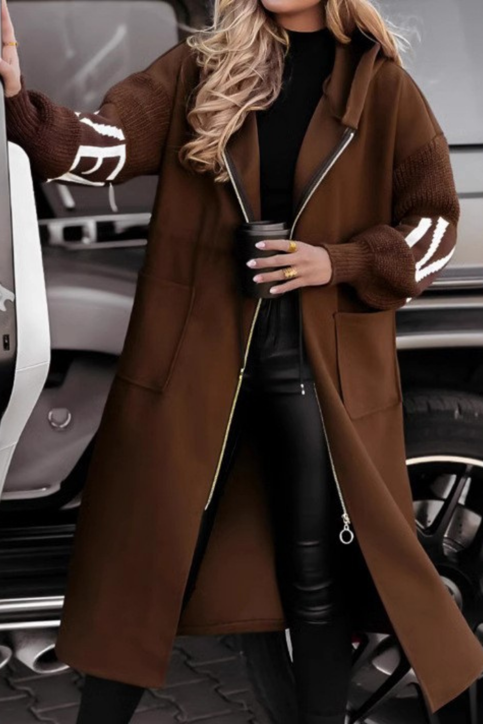 Tavessa Elena – Casaco Elegante de Inverno com Capuz para Mulher