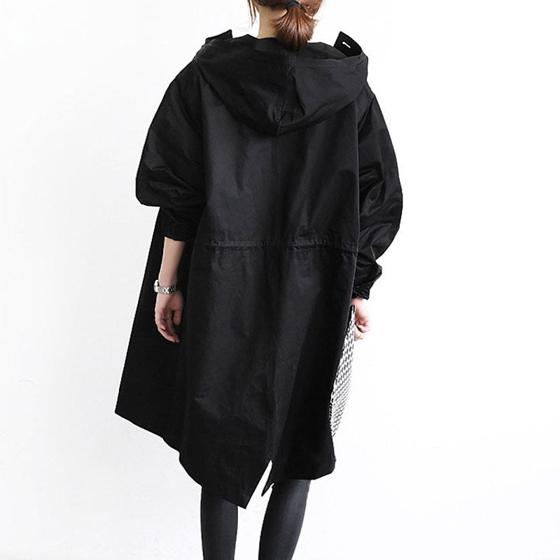 Tavessa Gabriela – Trench-coat Clássico e Impermeável