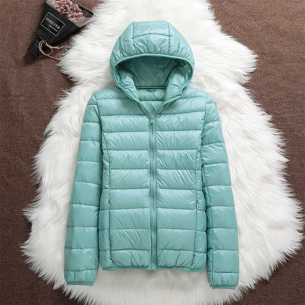Tavessa Yasmina – Elegante Casaco Impermeável Ultraleve